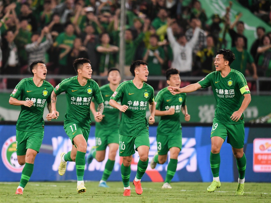 北京国安力克强敌豪取联赛三连胜 北京国安在近期赛季中的表现可谓是惊艳,一